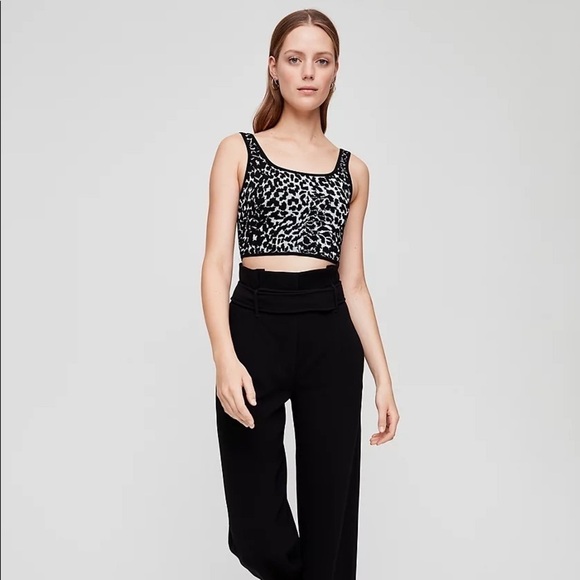 aritzia Babaton Sculpt Knit Tank Top size XS - Picture 9 of 9